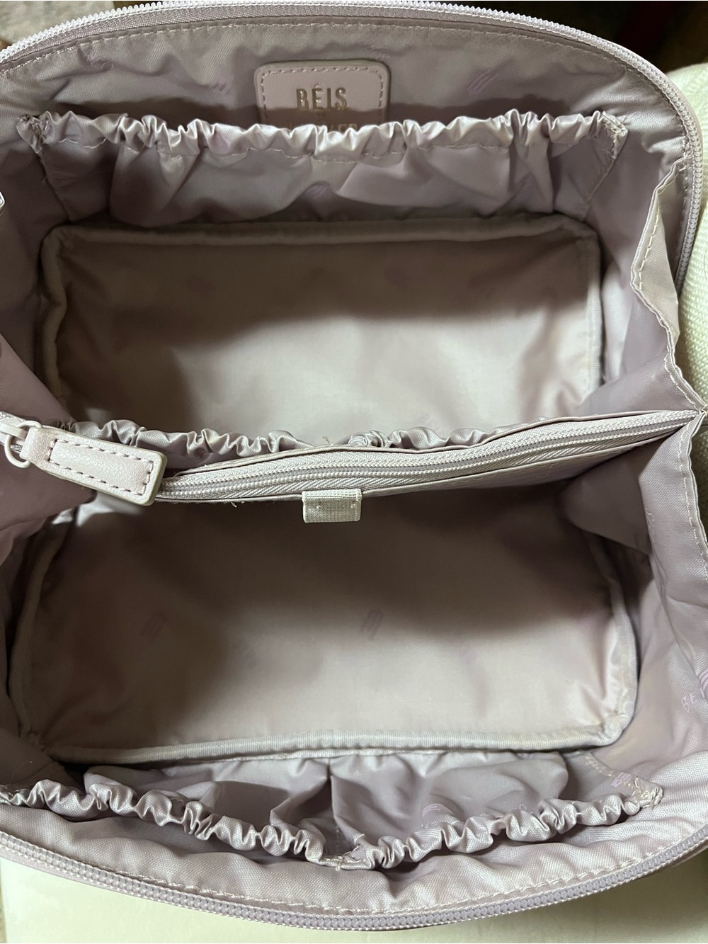 BEIS Wicked pink toiletry bag - Picture 10 of 10